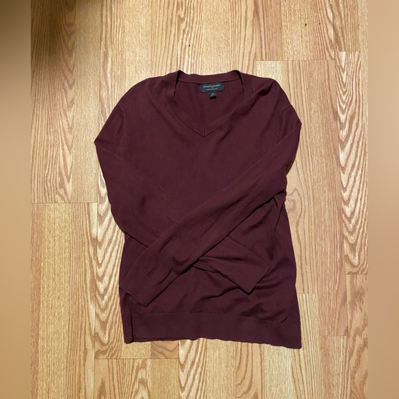 Banana Republic Mens Crewneck - Picture 2 of 3